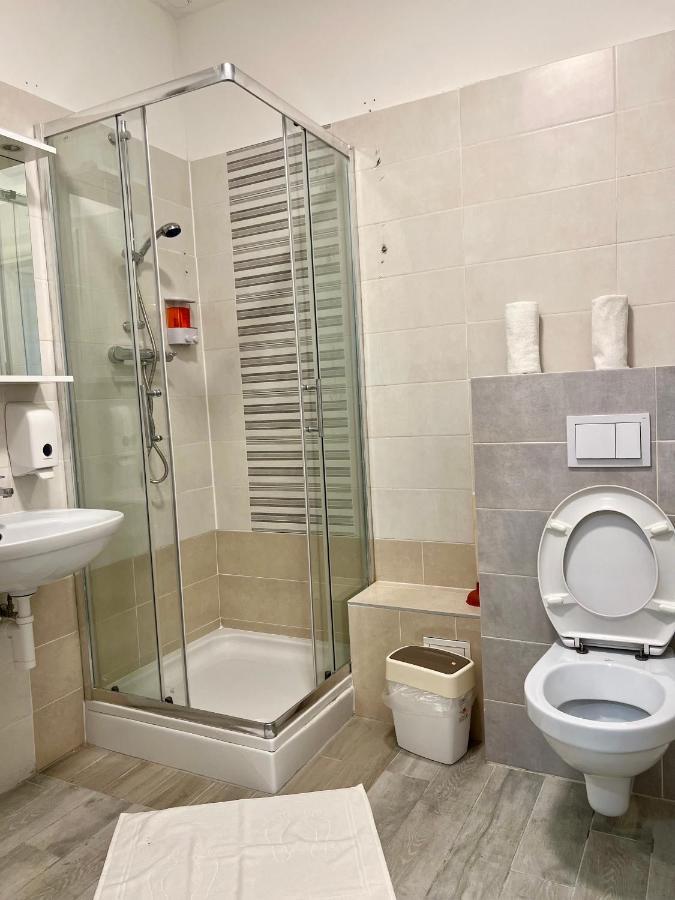 Appa Hostel Zagreb Buitenkant foto
